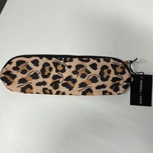 Kendall & Kylie makeup brush bag